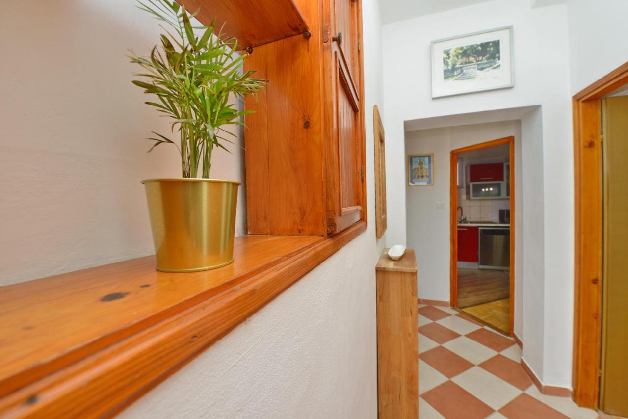 Beautiful 1-Bed Apartment Kristijan זאדאר מראה חיצוני תמונה
