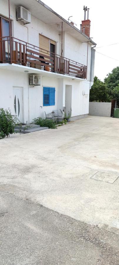Beautiful 1-Bed Apartment Kristijan זאדאר מראה חיצוני תמונה